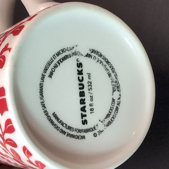 Starbucks Tall Red/White Festive Christmas Holiday Mug 18 fl oz . - Picture 7 of 8